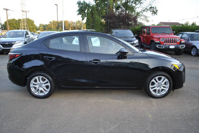 2017 Toyota Yaris iA