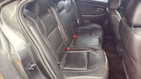 2016 Ford Taurus Limited