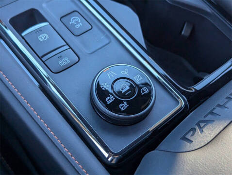 2025 Nissan Pathfinder Rock Creek