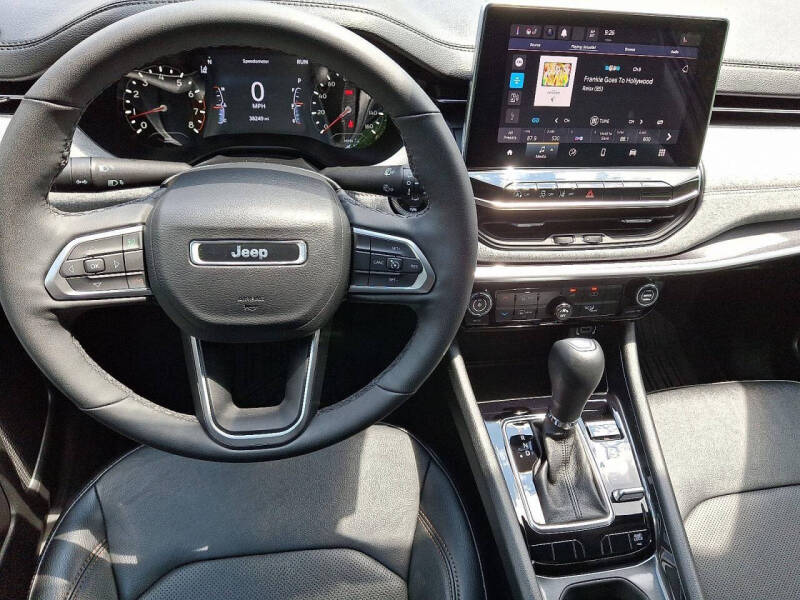 2023 Jeep Compass Latitude Lux