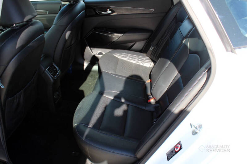 2020 Kia Cadenza Limited