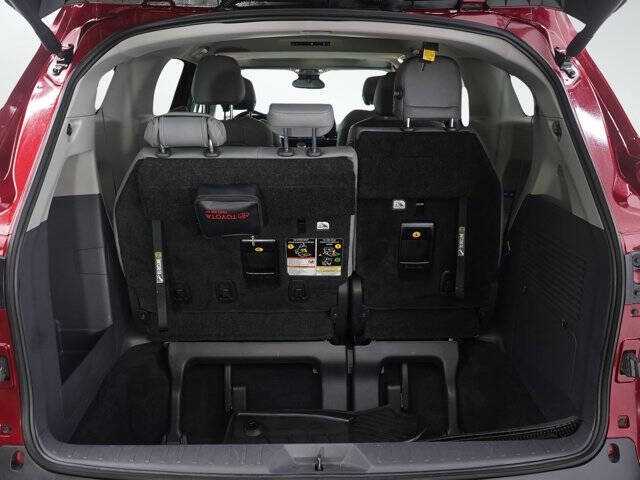 2024 Toyota Sienna XLE 7-Passenger