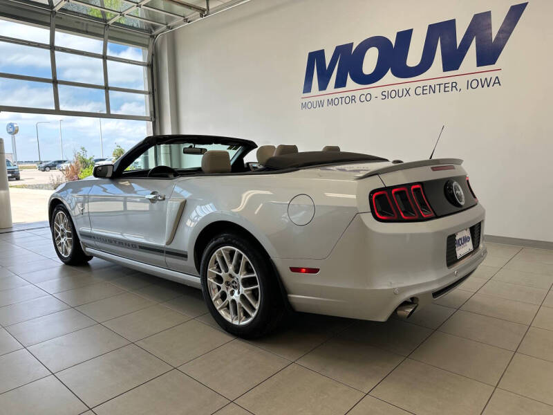 2013 Ford Mustang V6 Premium