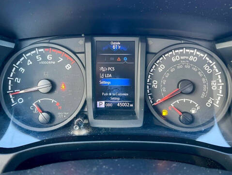 2021 Toyota Tacoma SR