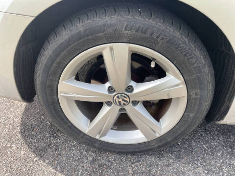 2013 Volkswagen Passat SE PZEV