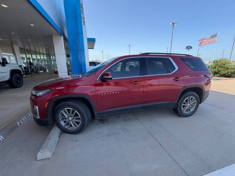 2023 Chevrolet Traverse LT Cloth
