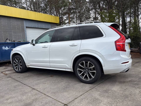 2019 Volvo XC90 T6 Momentum