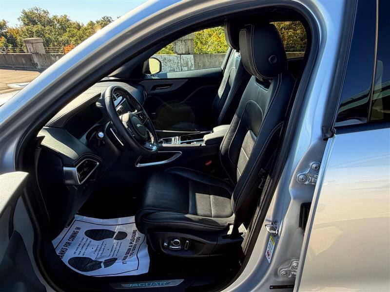 2019 Jaguar F-PACE S