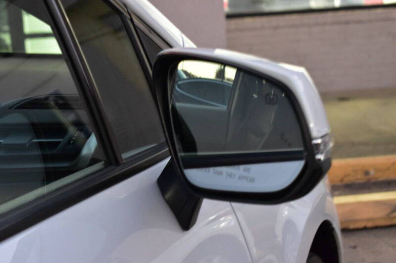 2022 Toyota Sienna Platinum 7-Passenger