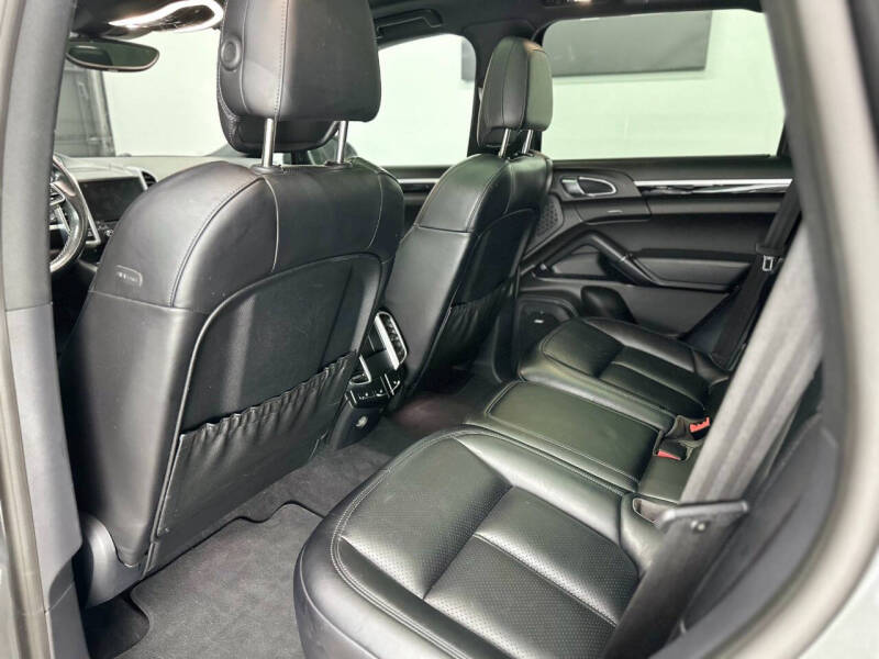 2018 Porsche Cayenne S E-Hybrid