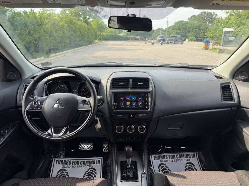 2019 Mitsubishi Outlander Sport LE