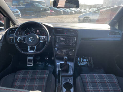 2017 Volkswagen Golf GTI Autobahn