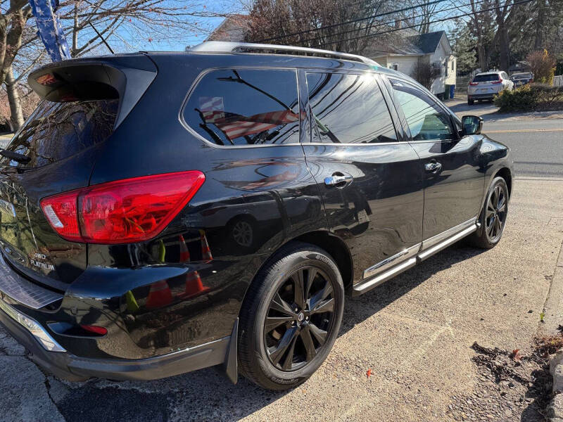 2017 Nissan Pathfinder Platinum