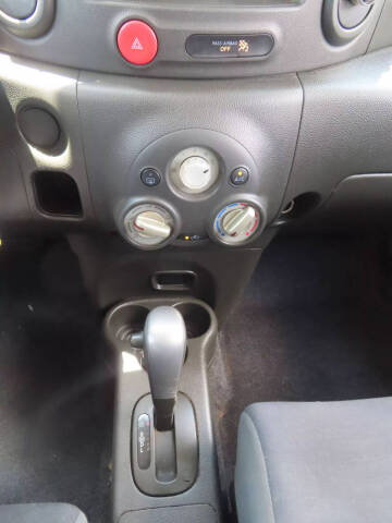 2012 Nissan cube