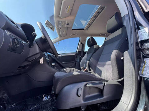 2011 Volkswagen Golf 2.5L