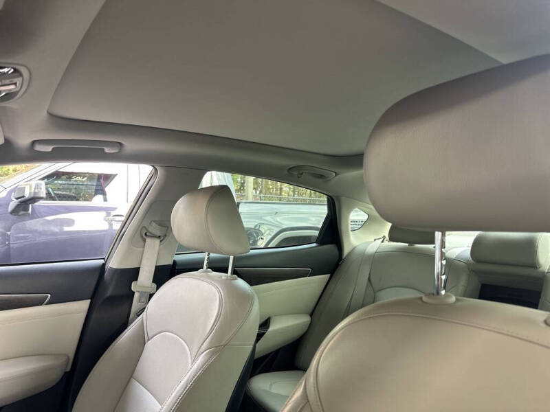 2020 Kia Cadenza Technology