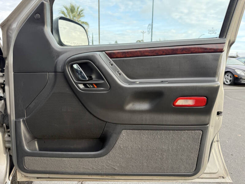 2002 Jeep Grand Cherokee Limited