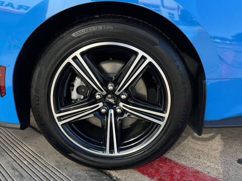 2024 Ford Mustang EcoBoost Premium