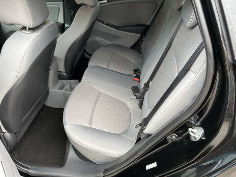 2016 Hyundai Accent Sport