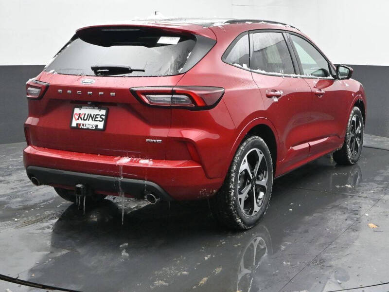 2026 Ford Escape ST-Line Elite