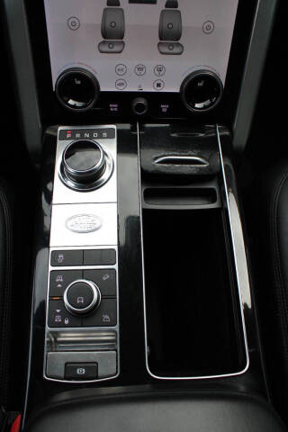 2020 Land Rover Range Rover P525 HSE