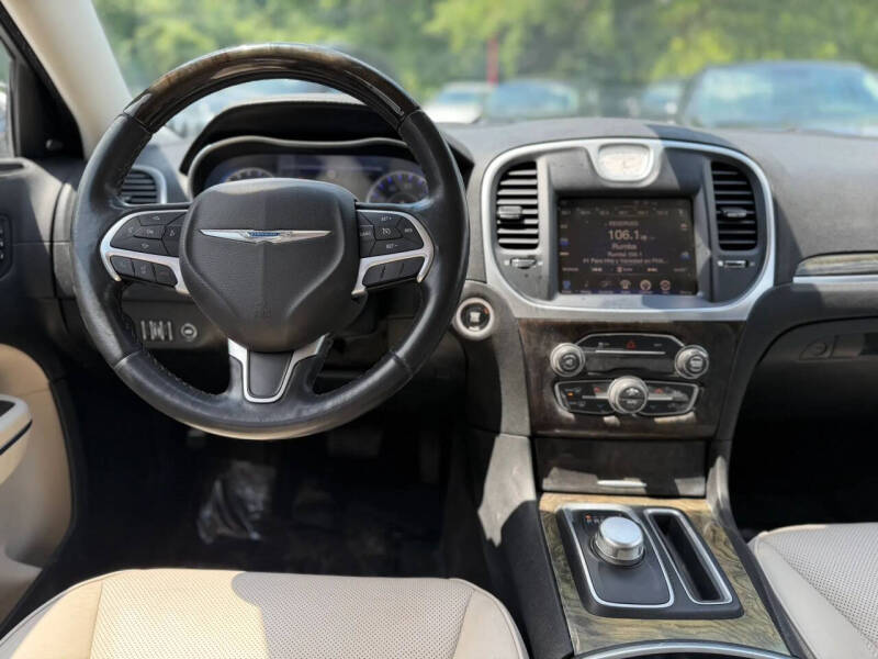 2016 Chrysler 300 C