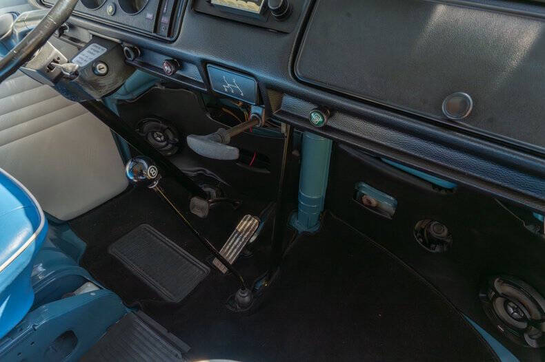 1973 Volkswagen Bus