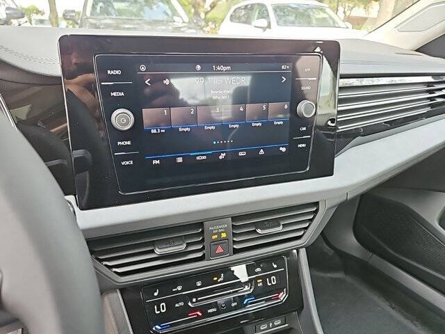 2025 Volkswagen Jetta SE