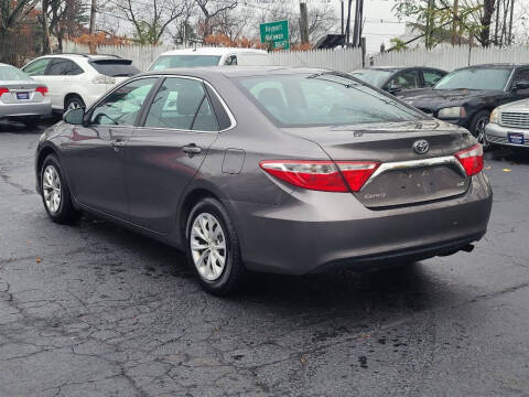 2015 Toyota Camry LE