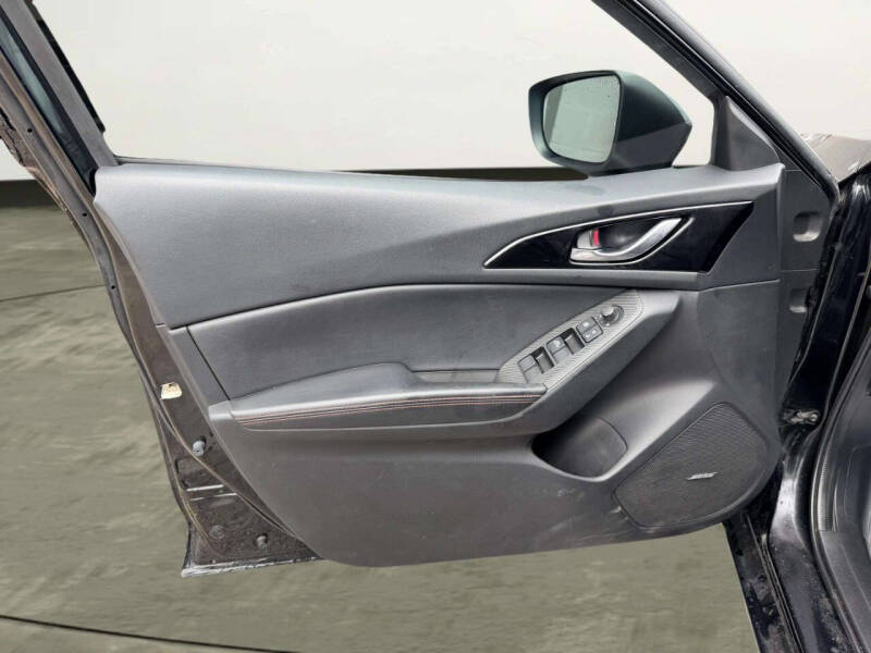 2015 Mazda MAZDA3 s Grand Touring