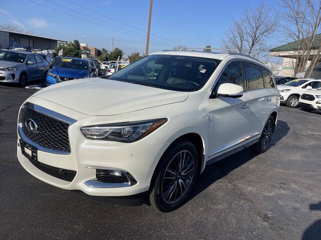 2018 INFINITI QX60 Base photo 2