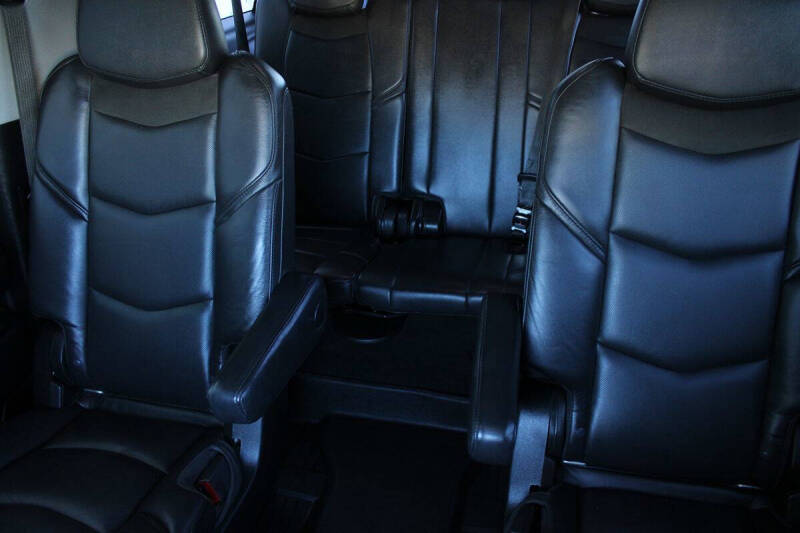 2018 Cadillac Escalade ESV Premium Luxury