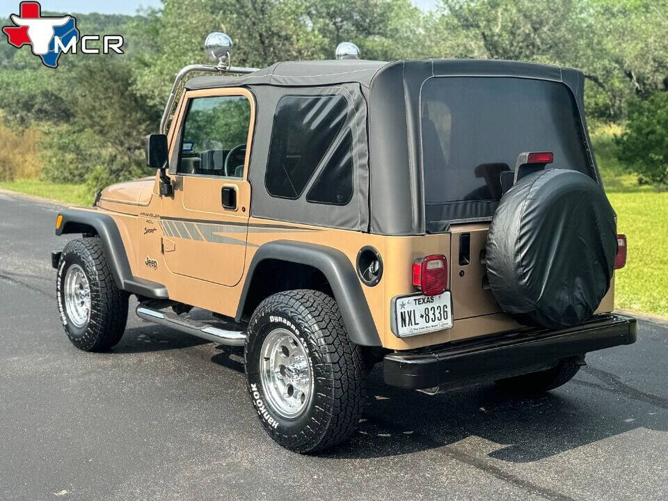 2000 Jeep Wrangler for sale at TMCR LLC in SPICEWOOD, TX