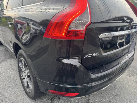 2015 Volvo XC60 T6 Drive-E Platinum