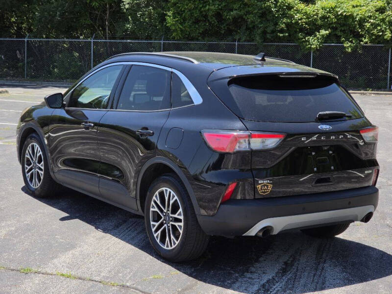 2020 Ford Escape SEL