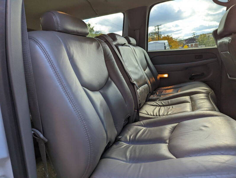 2003 GMC Yukon XL Denali