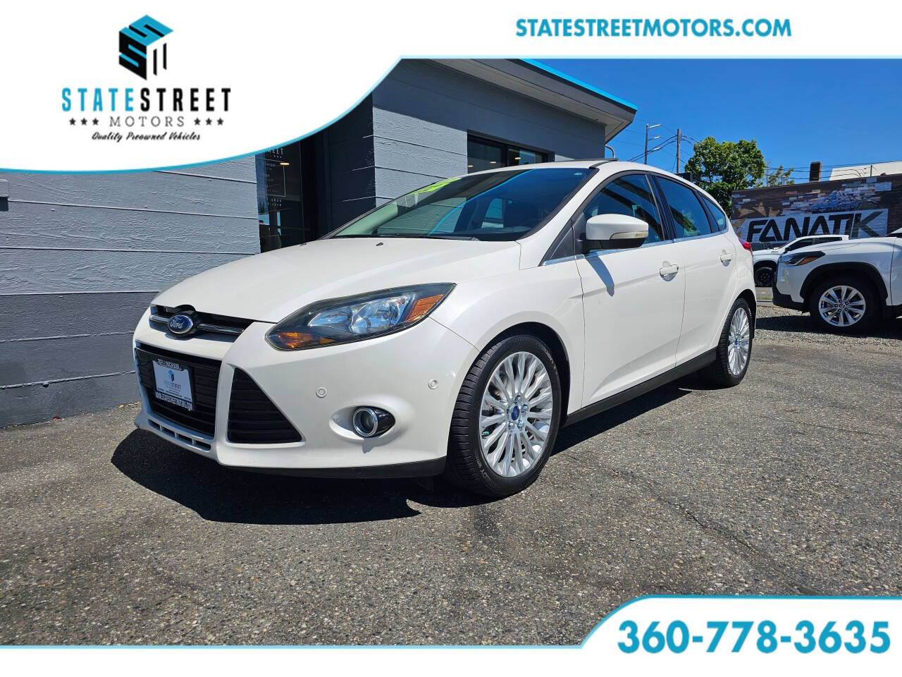 White Platinum Metallic Tri-Coat 2012 Ford Focus Titanium Titanium 4dr Hatchback 1