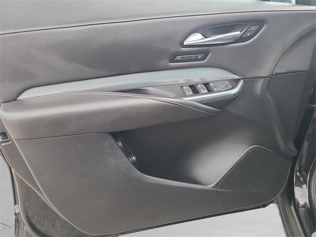 2023 Cadillac XT4 Premium Luxury