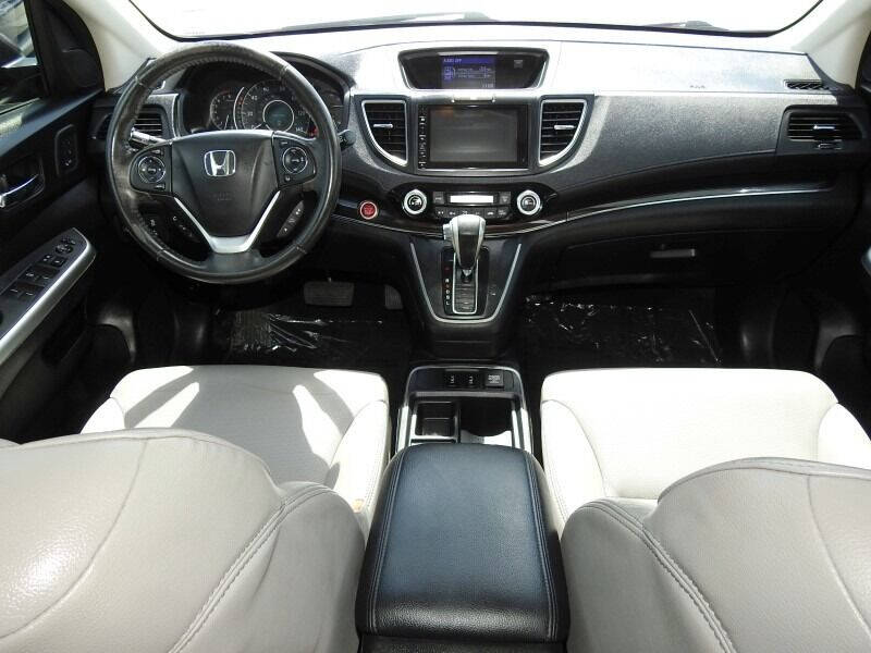 2016 Honda CR-V  - $17,900