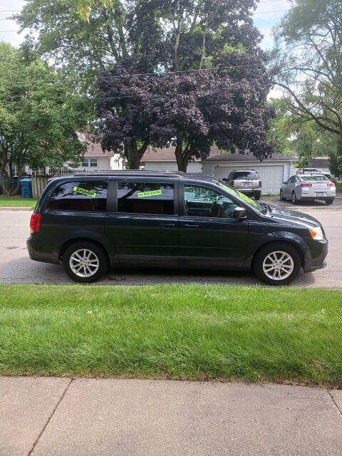 2013 Dodge Grand Caravan for sale at LB's Discount Auto Sales in Steger, IL