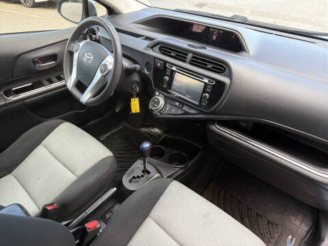2015 Toyota Prius c Two