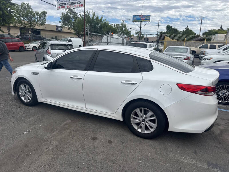 2016 Kia Optima LX