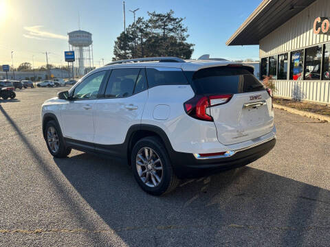 2024 GMC Terrain SLT
