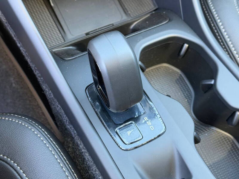 2026 Volvo XC40 B5 Core