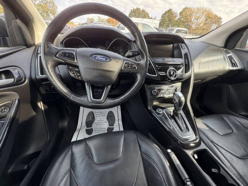 2017 Ford Focus Titanium