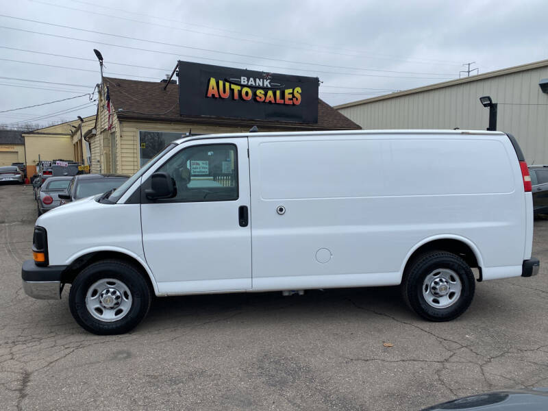 2014 Chevrolet Express for sale at BANK AUTO SALES in Wayne MI