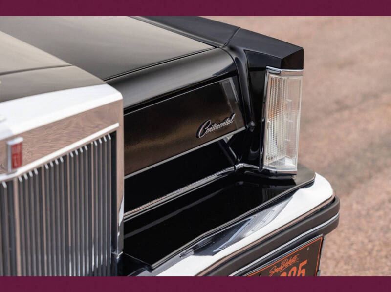 1982 Lincoln Mark VI