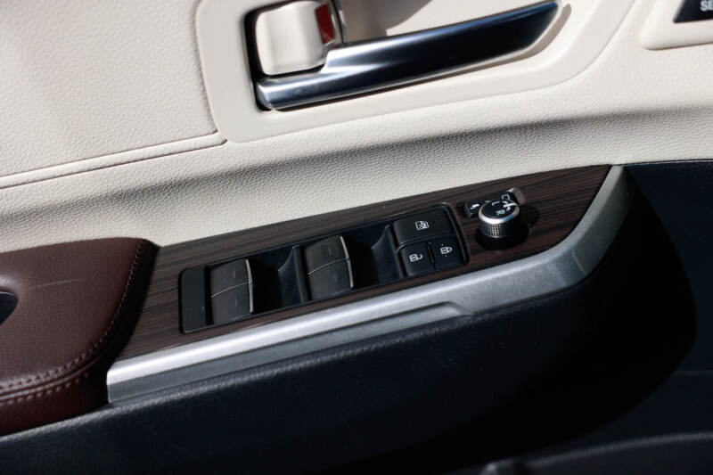 2021 Toyota Sienna Platinum 7-Passenger