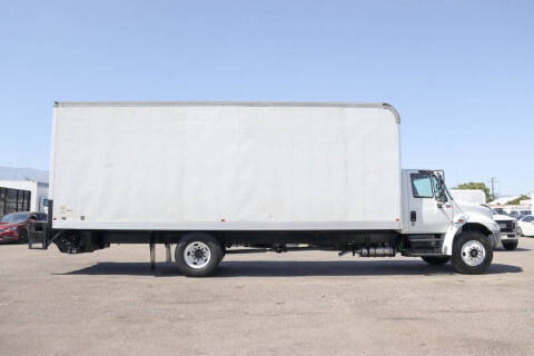 2018 International DuraStar 4300