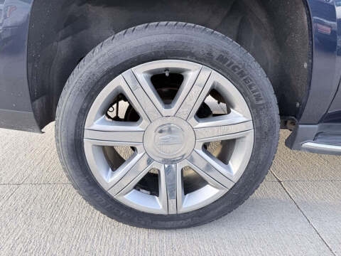 2017 Cadillac Escalade ESV Luxury